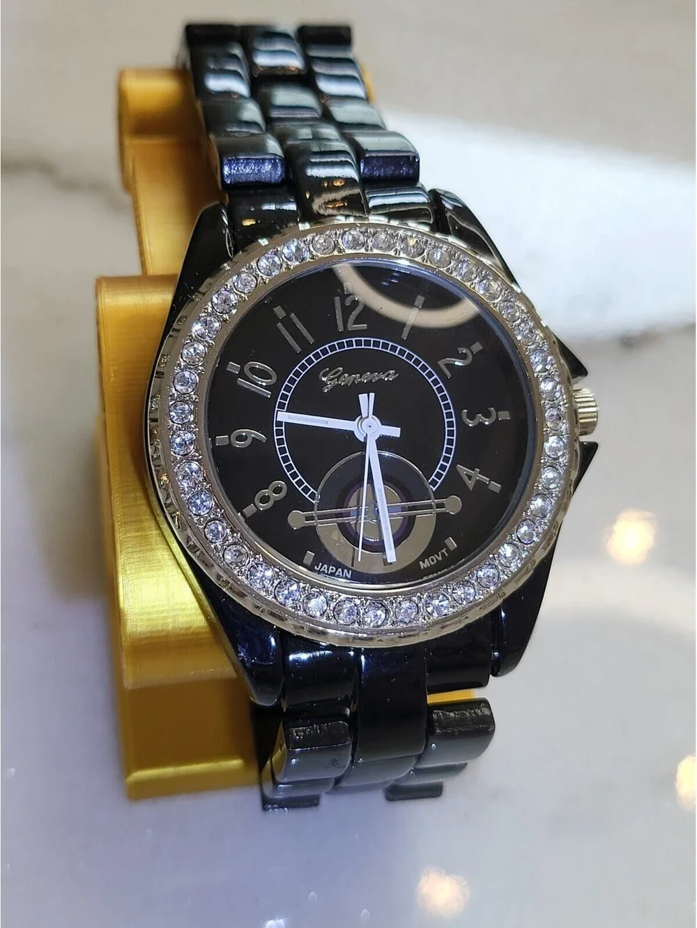 NWT Geneva Mens Watch New Battery 40mm 8.75